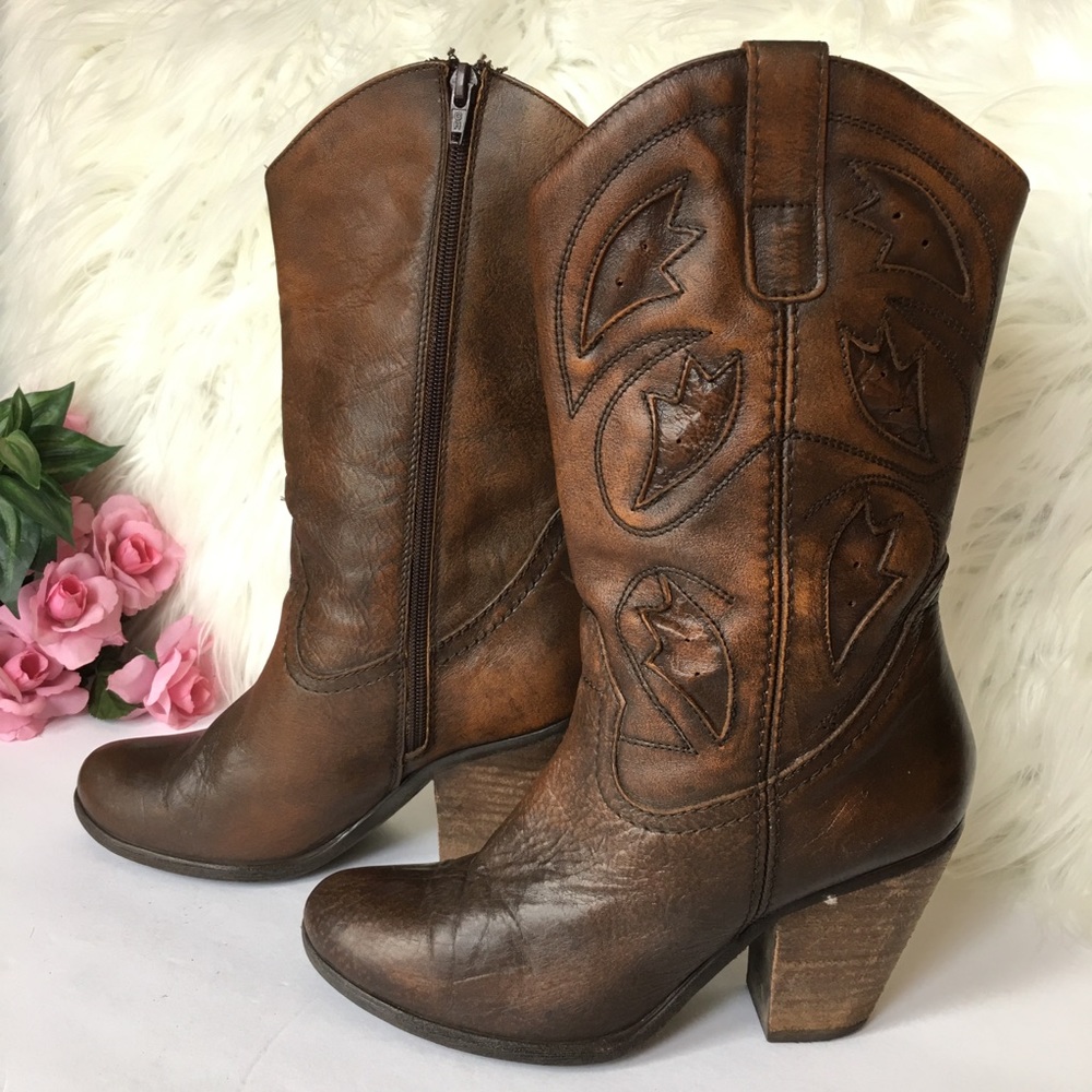 SOLD!- Andrea Womens Cowboy Boots Sz 7